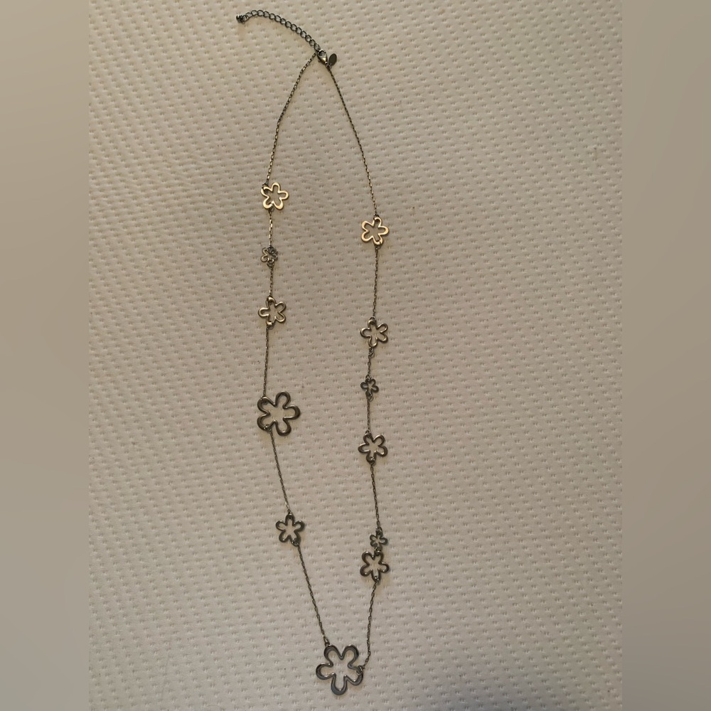 Silver Flower Chain Necklace